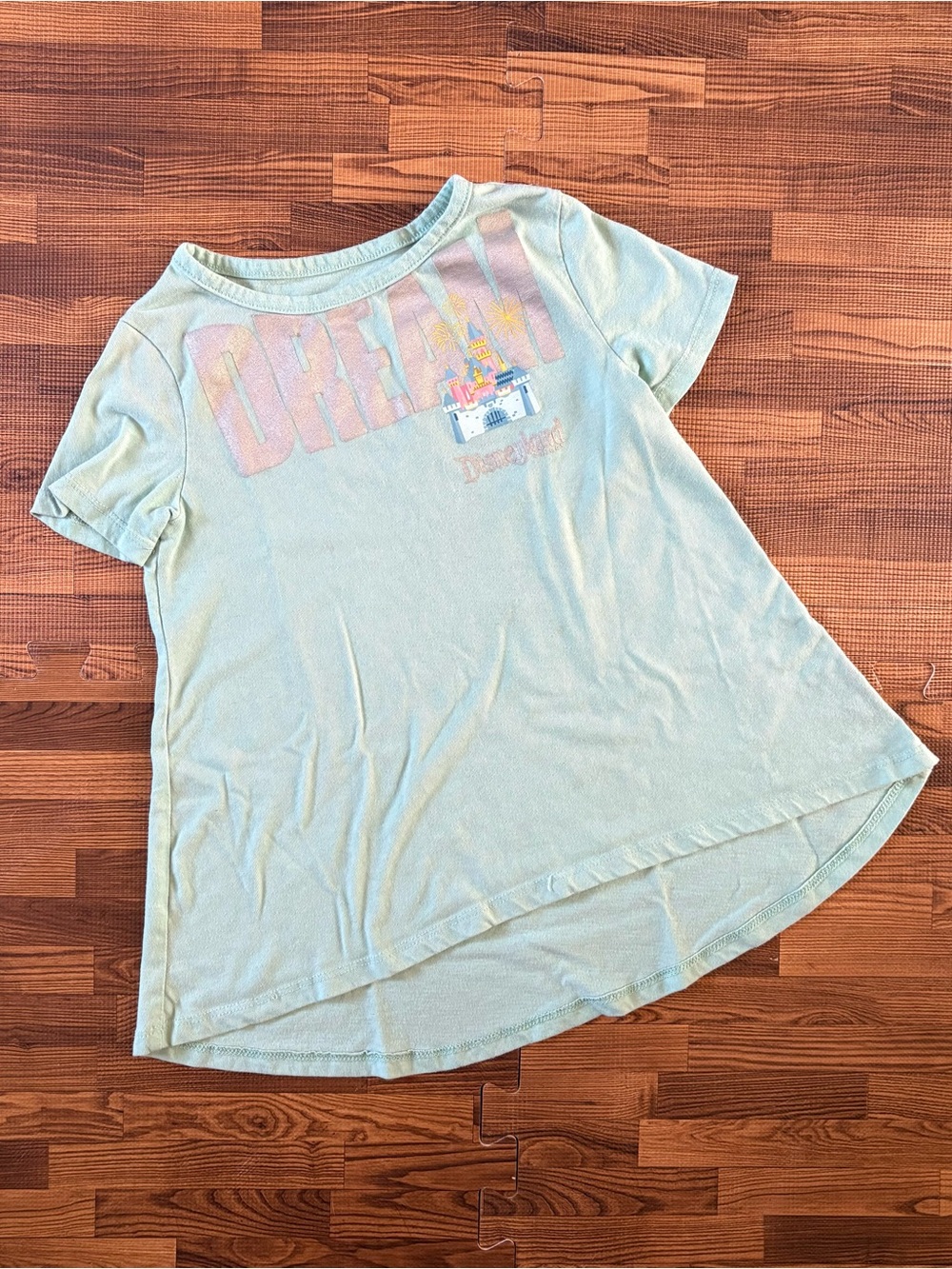 Disneyland Light Blue 'Dream' with the castle Short Sleeve Tee XS